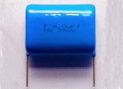 聚脂電容